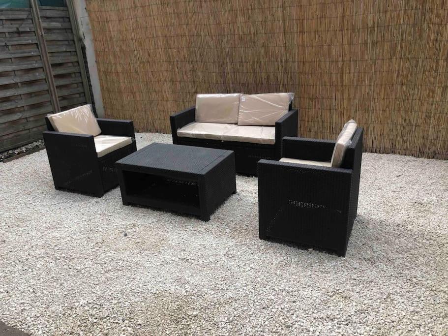 Appartement et son jardin à lille fac de droit Lille Exterior foto